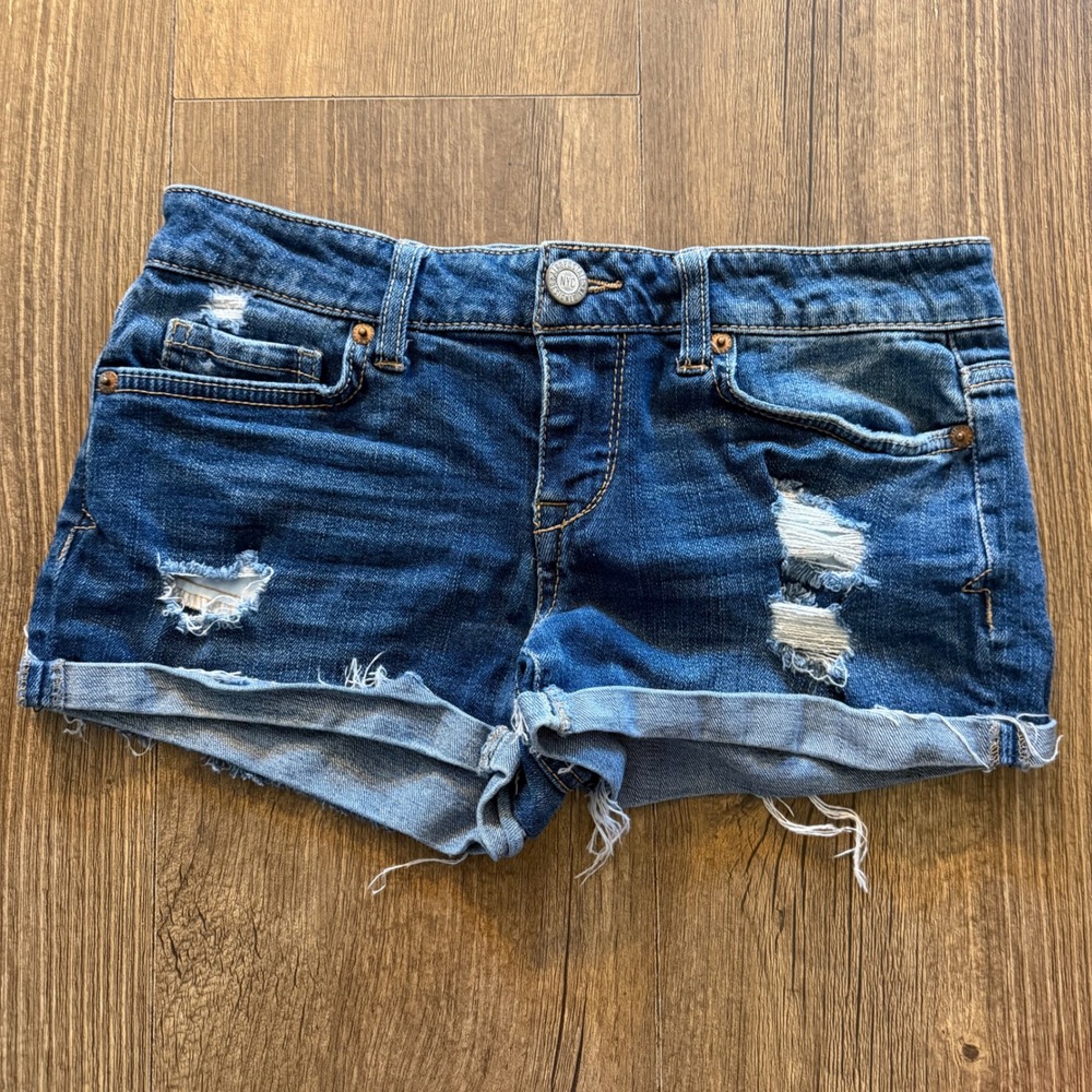 Aeropostale Shorty Denim Shorts Blue Distressed Low Rise Women Size 2